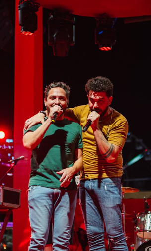 Moda Music Moda Music, selo criado pela Clan DVT e Virgin Music Group, aposta em novos talentos e fortalece a cena sertaneja