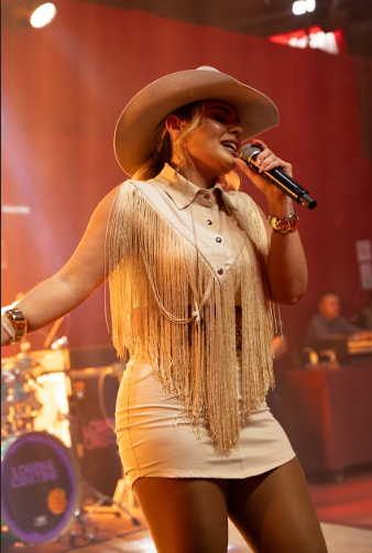 Moda Music Moda Music, selo criado pela Clan DVT e Virgin Music Group, aposta em novos talentos e fortalece a cena sertaneja